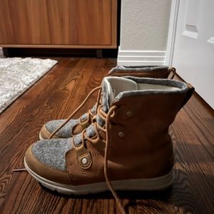 Sorel women’s boots
